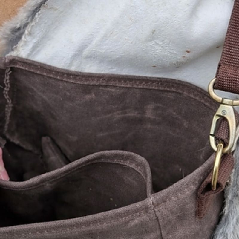 Campcraft Outdoors Grizzlies Satchel
